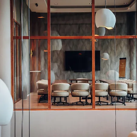 מלון Der Valk Eindhoven-best 4*