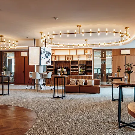 Der Valk Eindhoven-best فندق